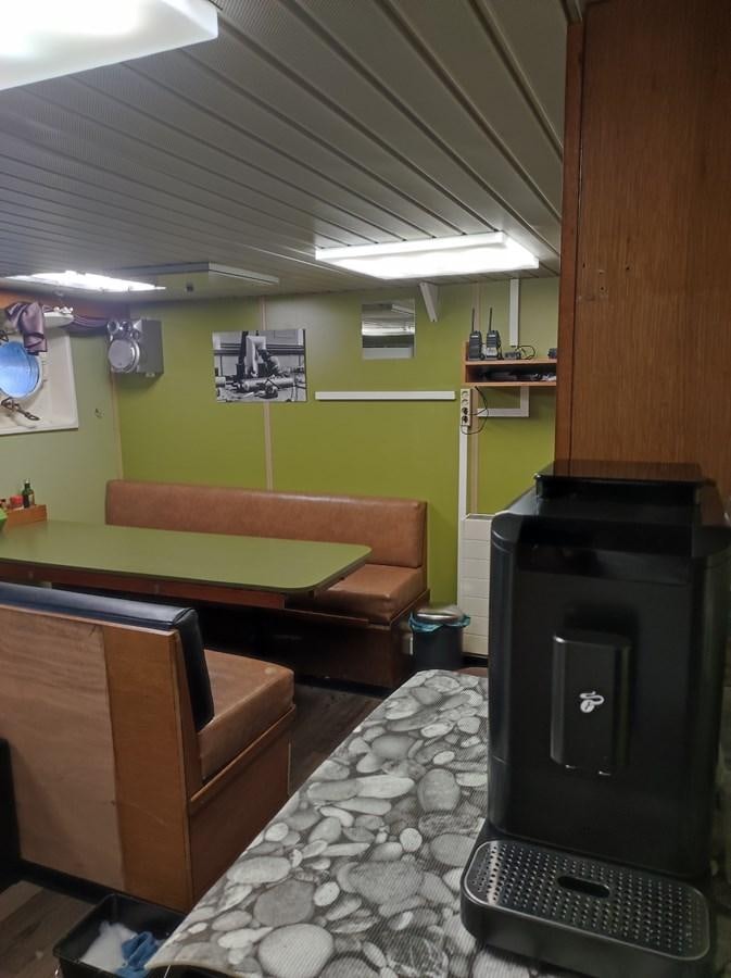 a room with a computer and a couch aboard TE STREEP Yacht for Sale