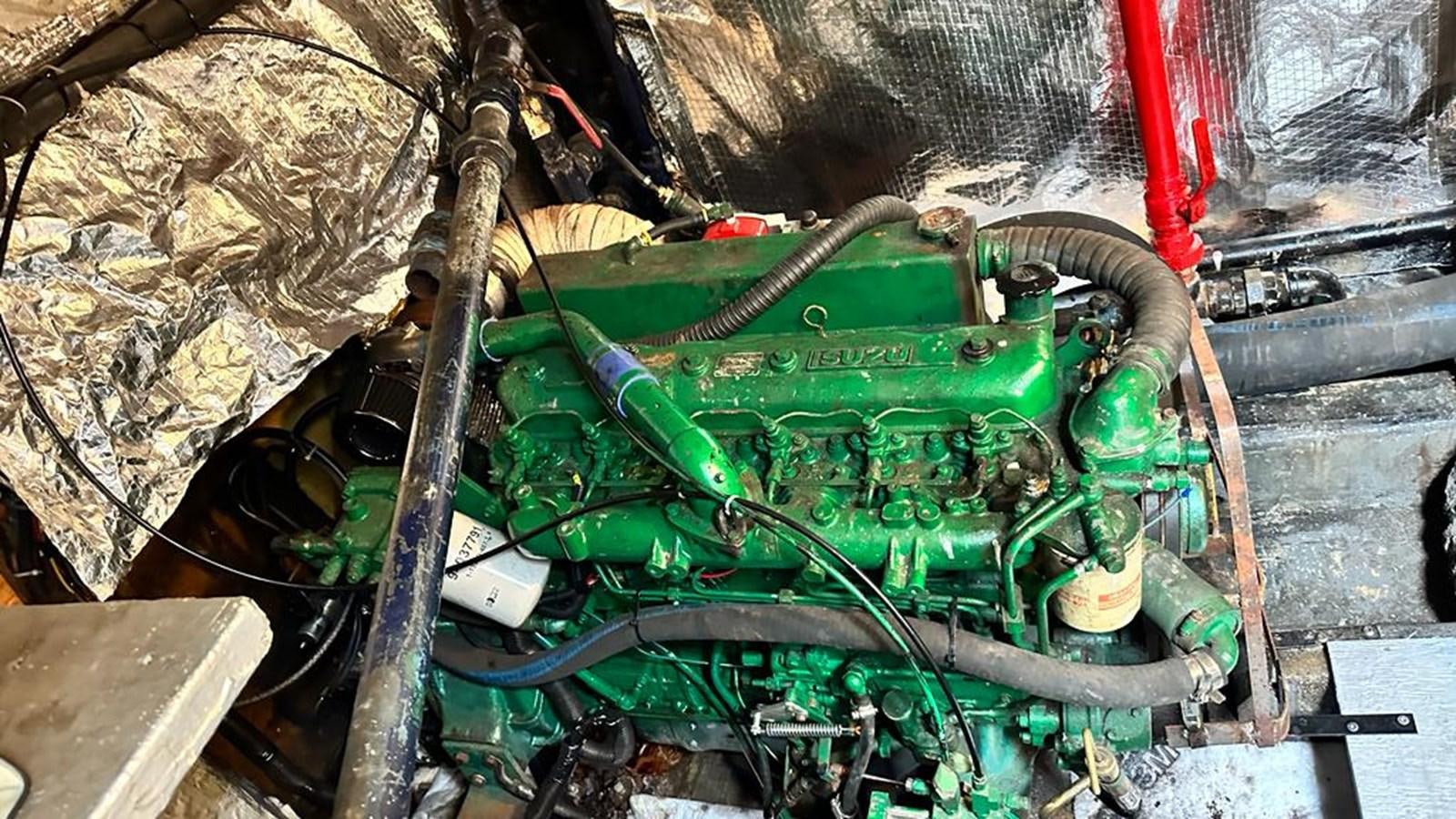 a green and black machine aboard 1990 PALMER MARINE 68 Yacht for Sale