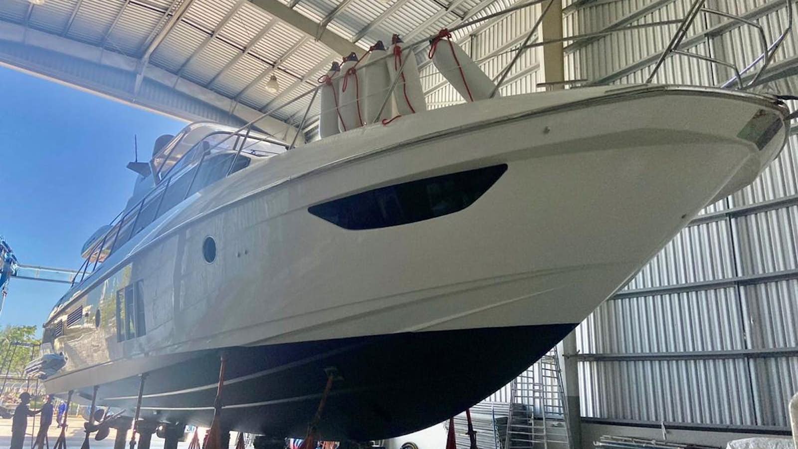 Azimut 58 flybridge
Yacht for Sale