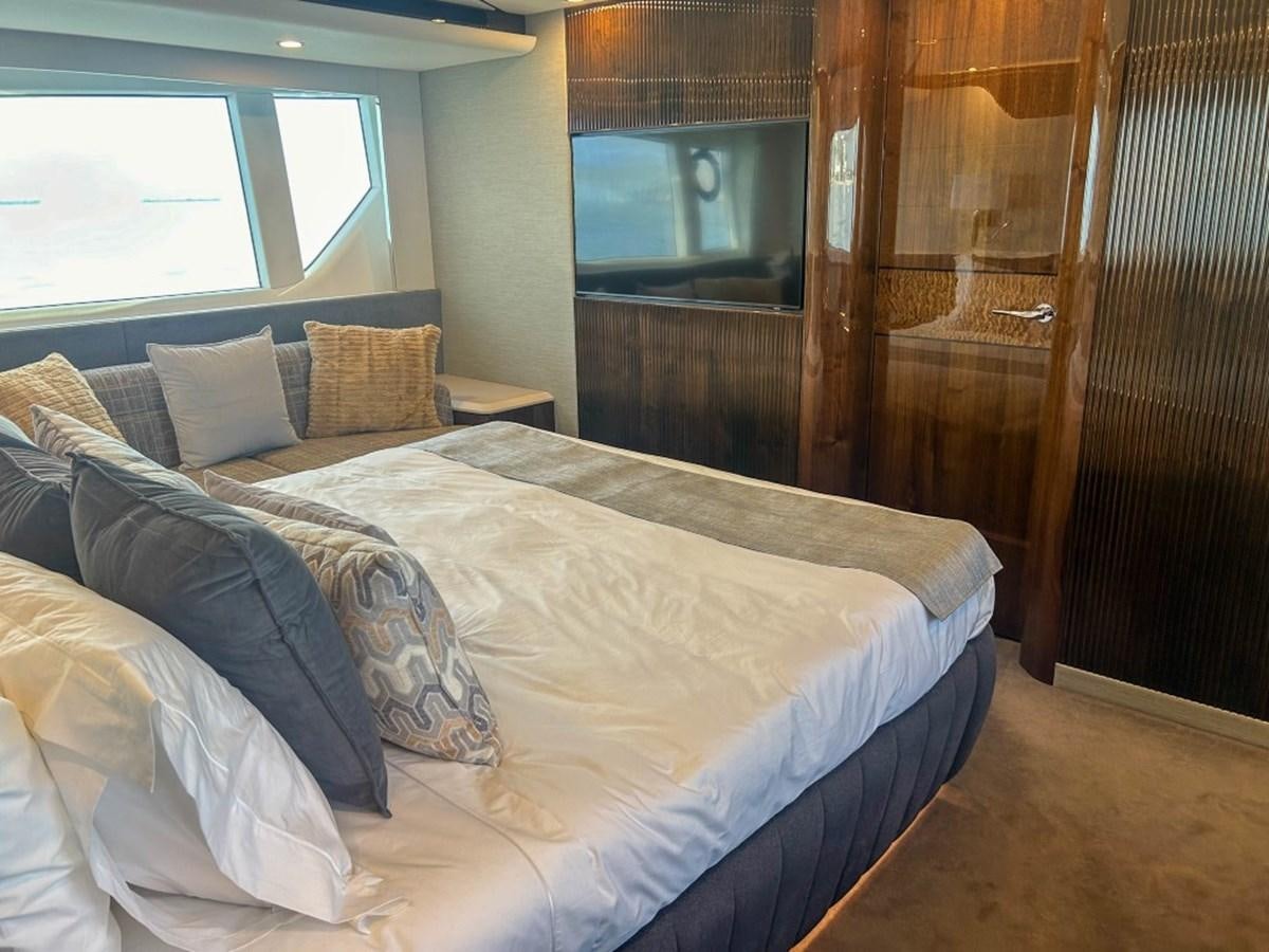a bed in a room aboard 2024 NEW SQUADRON 68 FAIRLINE Yacht for Sale