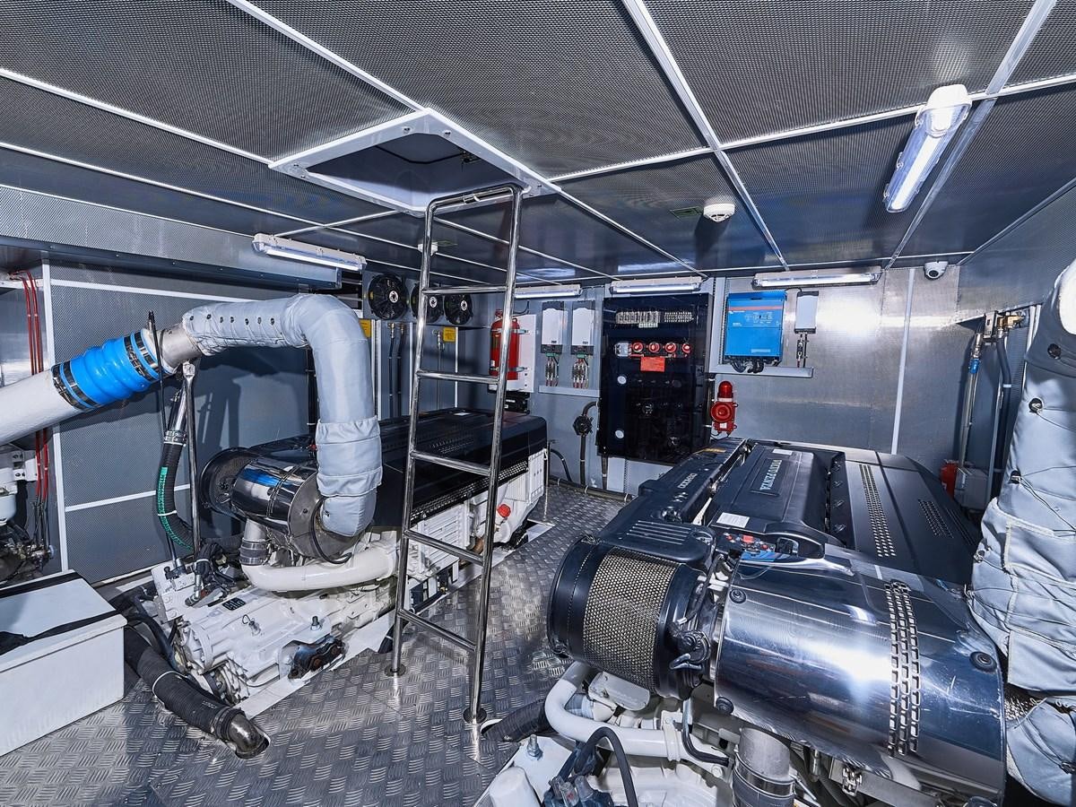 a machine with a machine aboard DIVA RITA Yacht for Sale