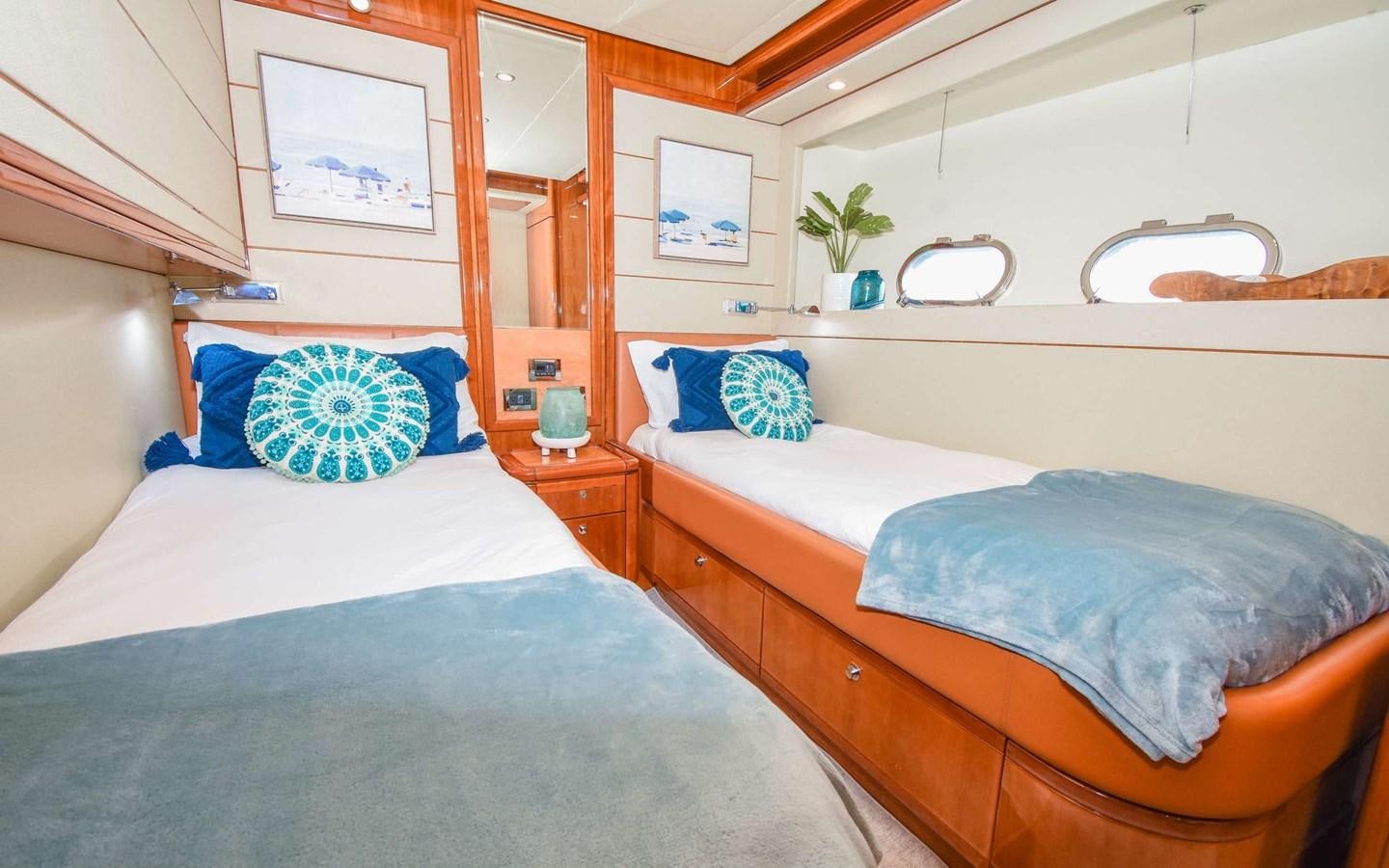 a room with two beds aboard FER88117B606 Yacht for Sale