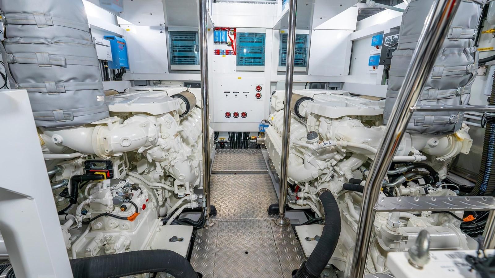 a room with machinery aboard 76 YACHT Yacht for Sale