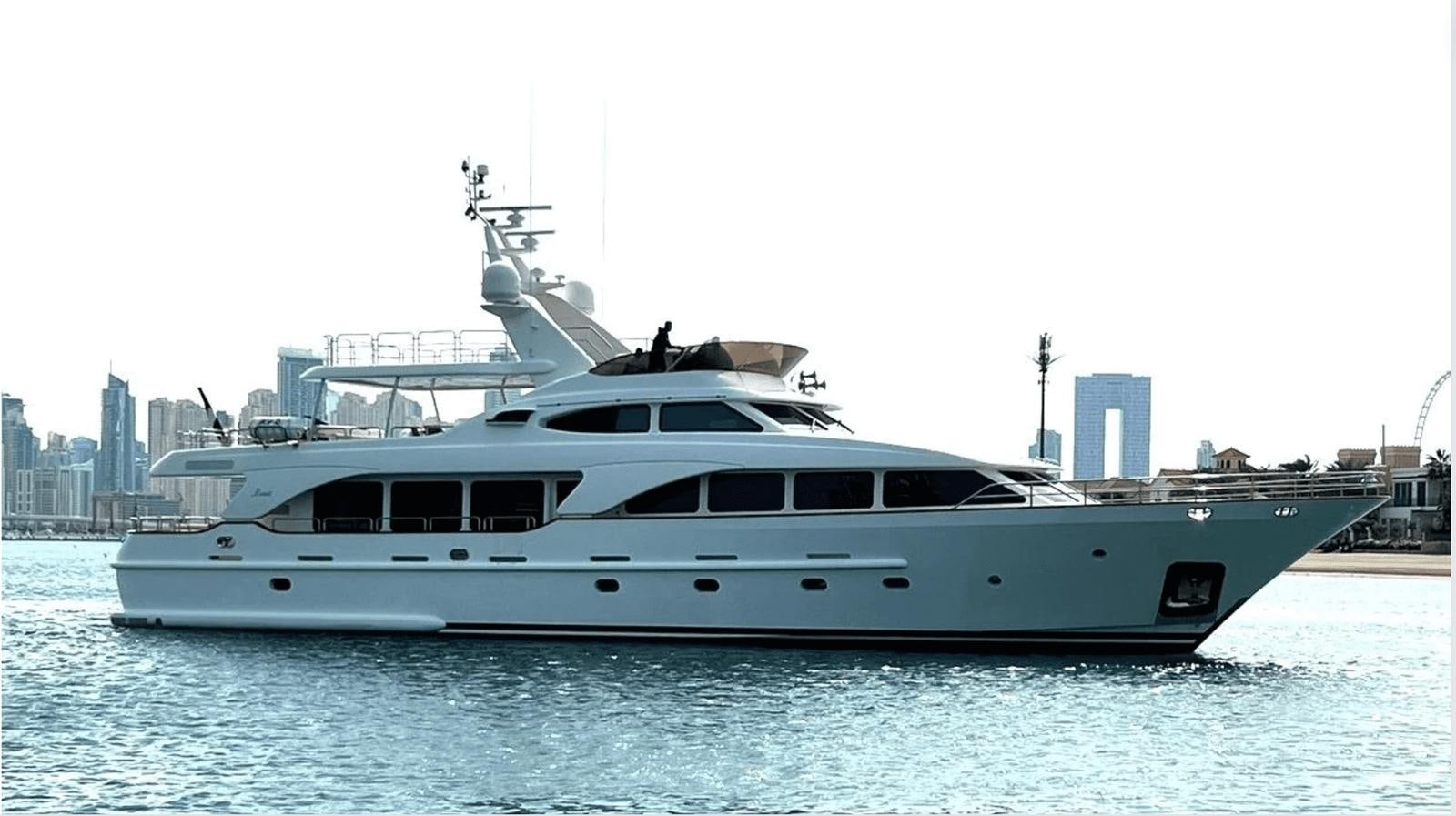 a boat on the water aboard 2008 BENETTI 100 Yacht for Sale