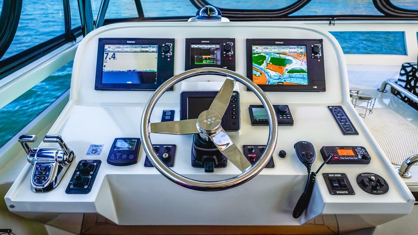 inside of a white boat aboard CAVALLINO III Yacht for Sale
