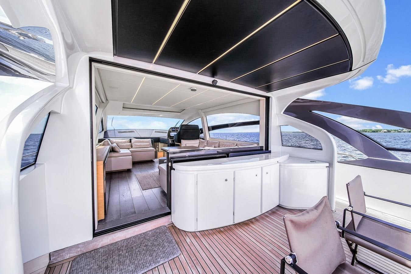 inside of a boat aboard SANS SOUCI VIII Yacht for Sale