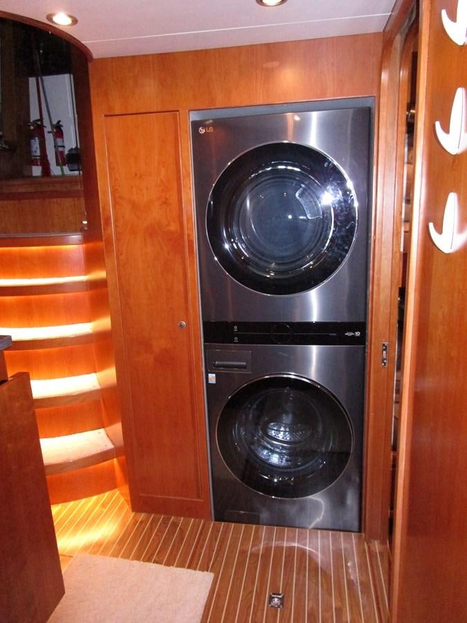 a black and silver oven aboard B HAPPY Yacht for Sale