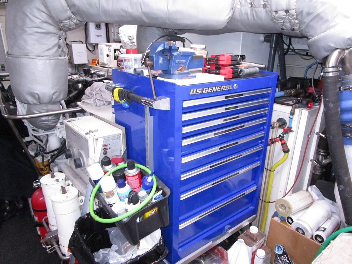 a machine with a blue cover aboard B HAPPY Yacht for Sale