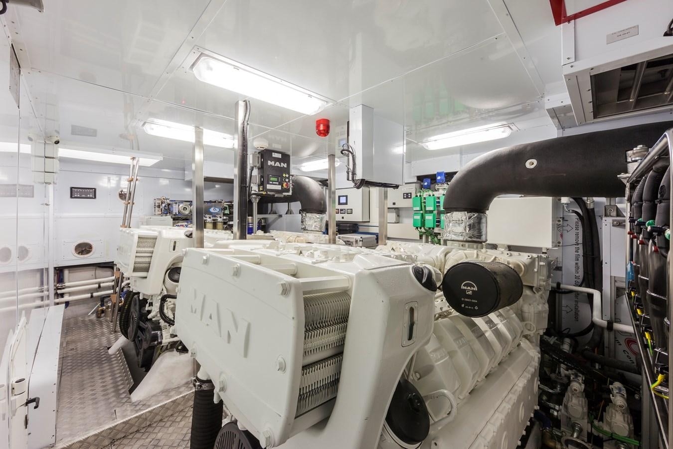 a machine in a factory aboard DREAMLINE 35 Yacht for Sale