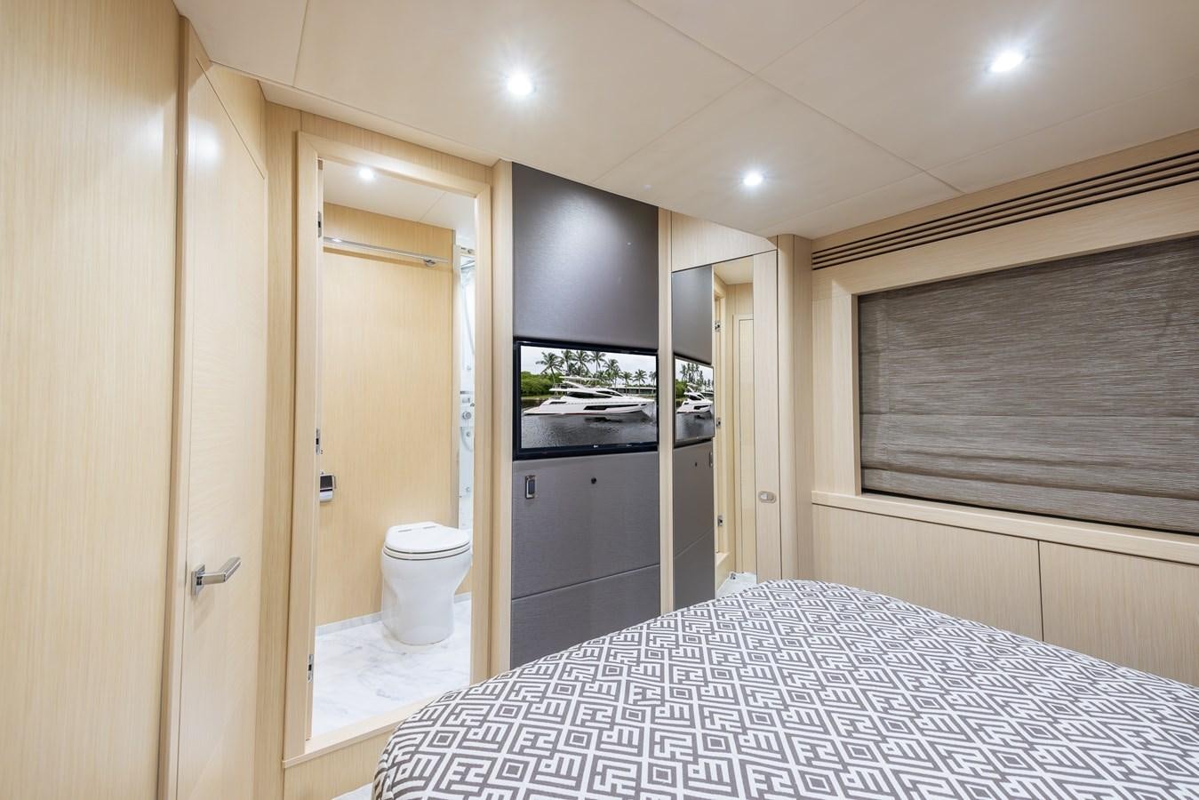 a bedroom with a bed aboard 2018 SUNSEEKER 75 YACHT Yacht for Sale