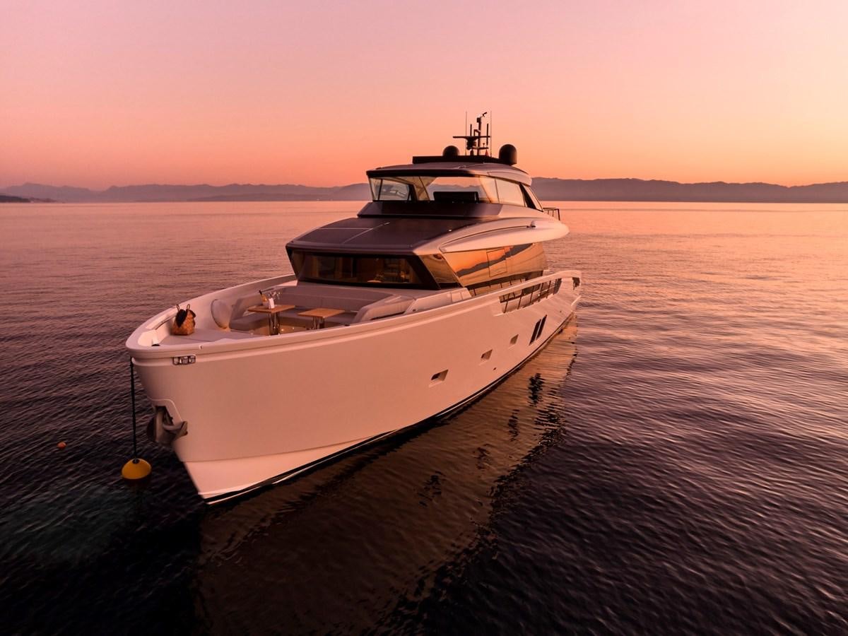 a boat on the water aboard 2022 SANLORENZO SX76 #72 Yacht for Sale