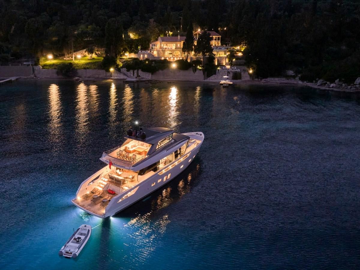 a boat on the water aboard 2022 SANLORENZO SX76 #72 Yacht for Sale