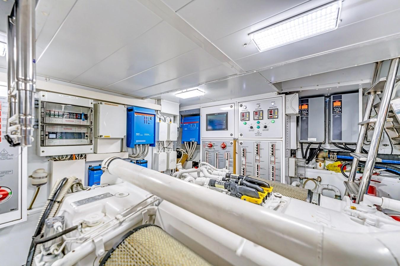 a room with equipment and equipment aboard 2018 SANLORENZO SL78 Yacht for Sale