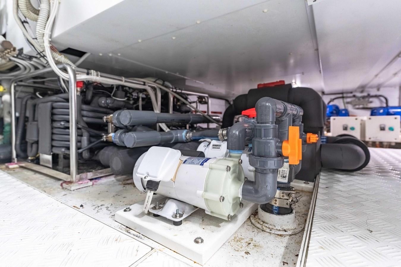 a machine with a large piece of equipment on it aboard 2018 SANLORENZO SL78 Yacht for Sale