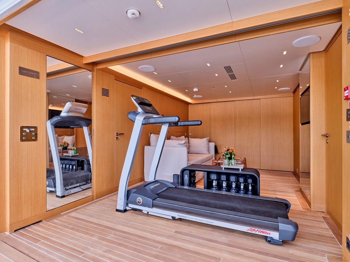 a bed in a room aboard PARA BELLUM Yacht for Sale