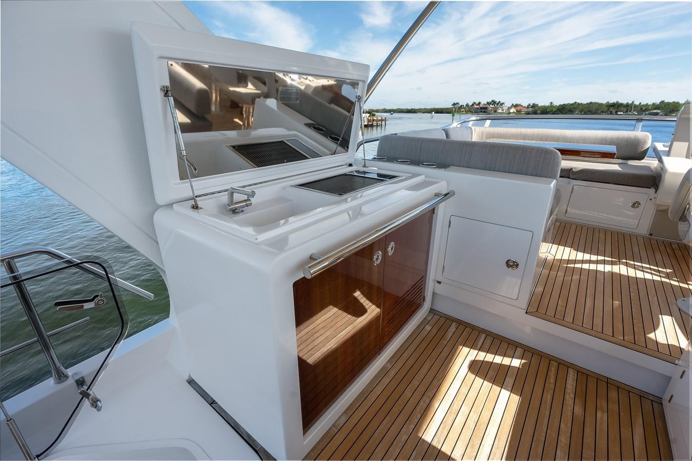 inside of a boat aboard TRUTH SERUM Yacht for Sale
