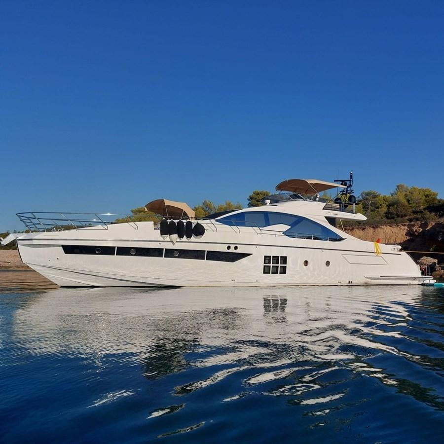 a boat in the water aboard BELLA MIA Yacht for Sale