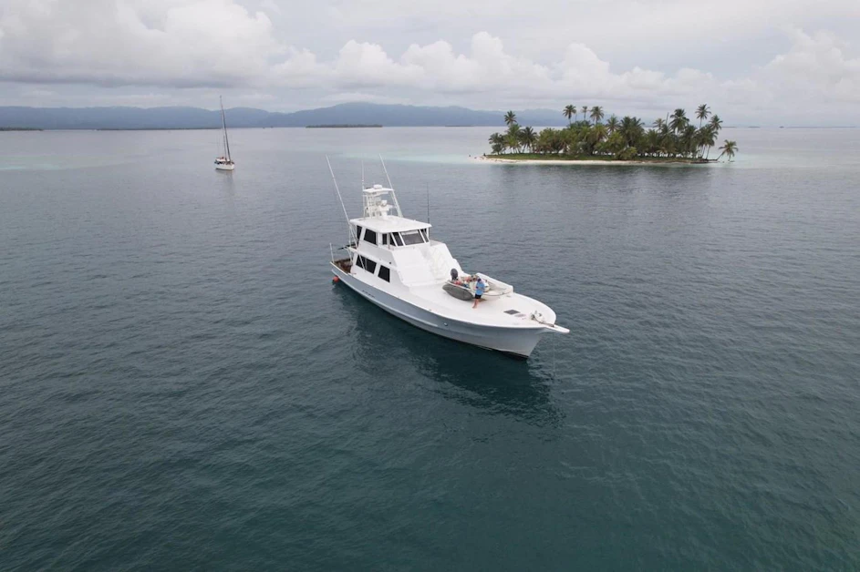 ADDISYN ANN Yacht for Sale | 75' (22.85m) 1980 HATTERAS | N&J