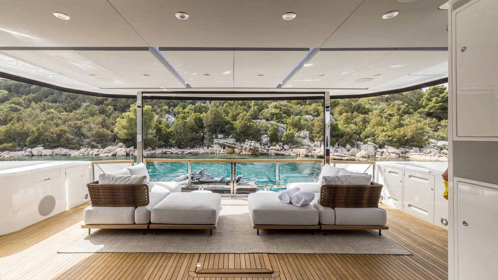a room with a pool aboard EXIT Yacht for Sale