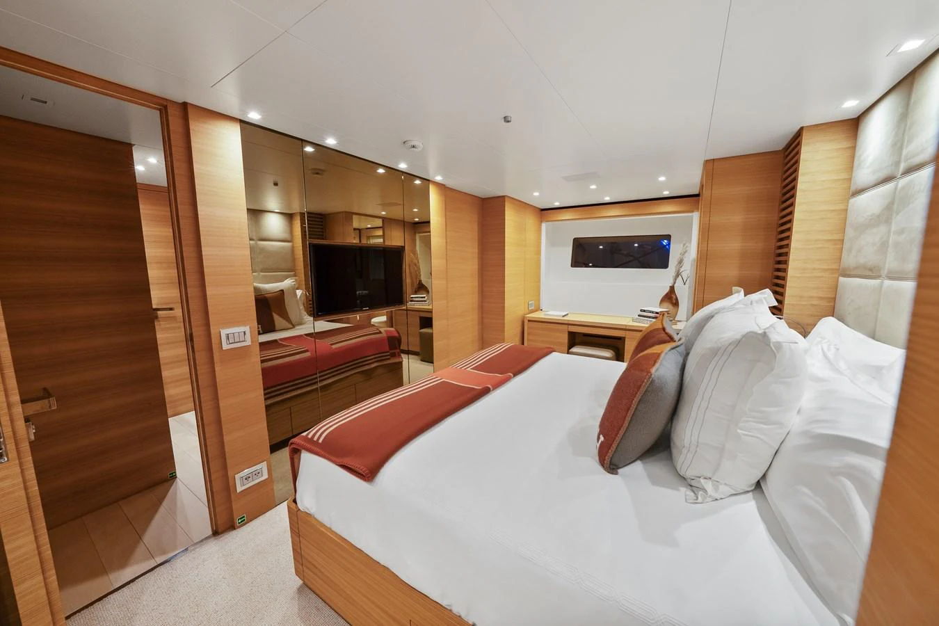 a hotel room with a bed aboard FONTANA Yacht for Sale