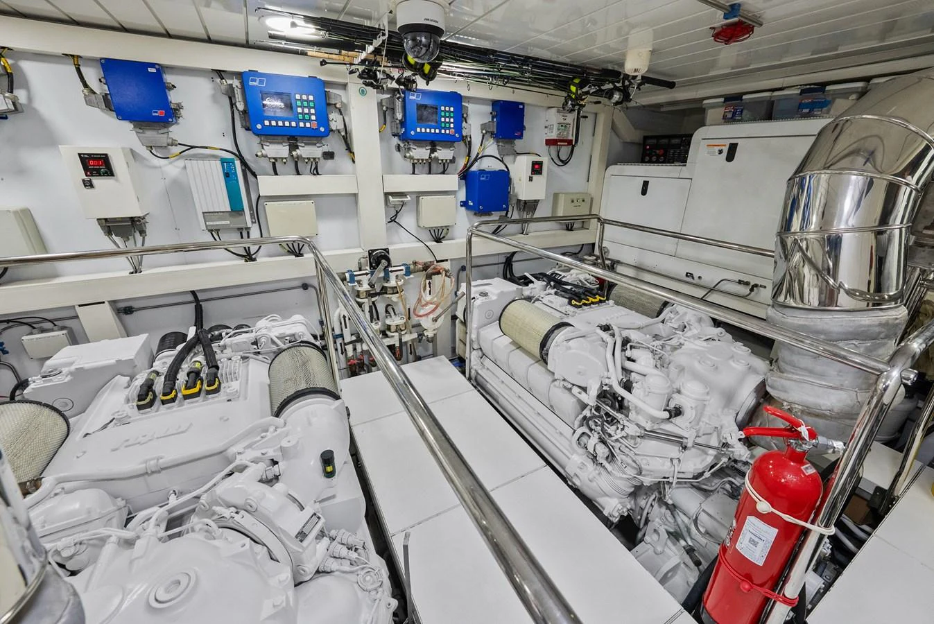a room with several machines aboard FONTANA Yacht for Sale