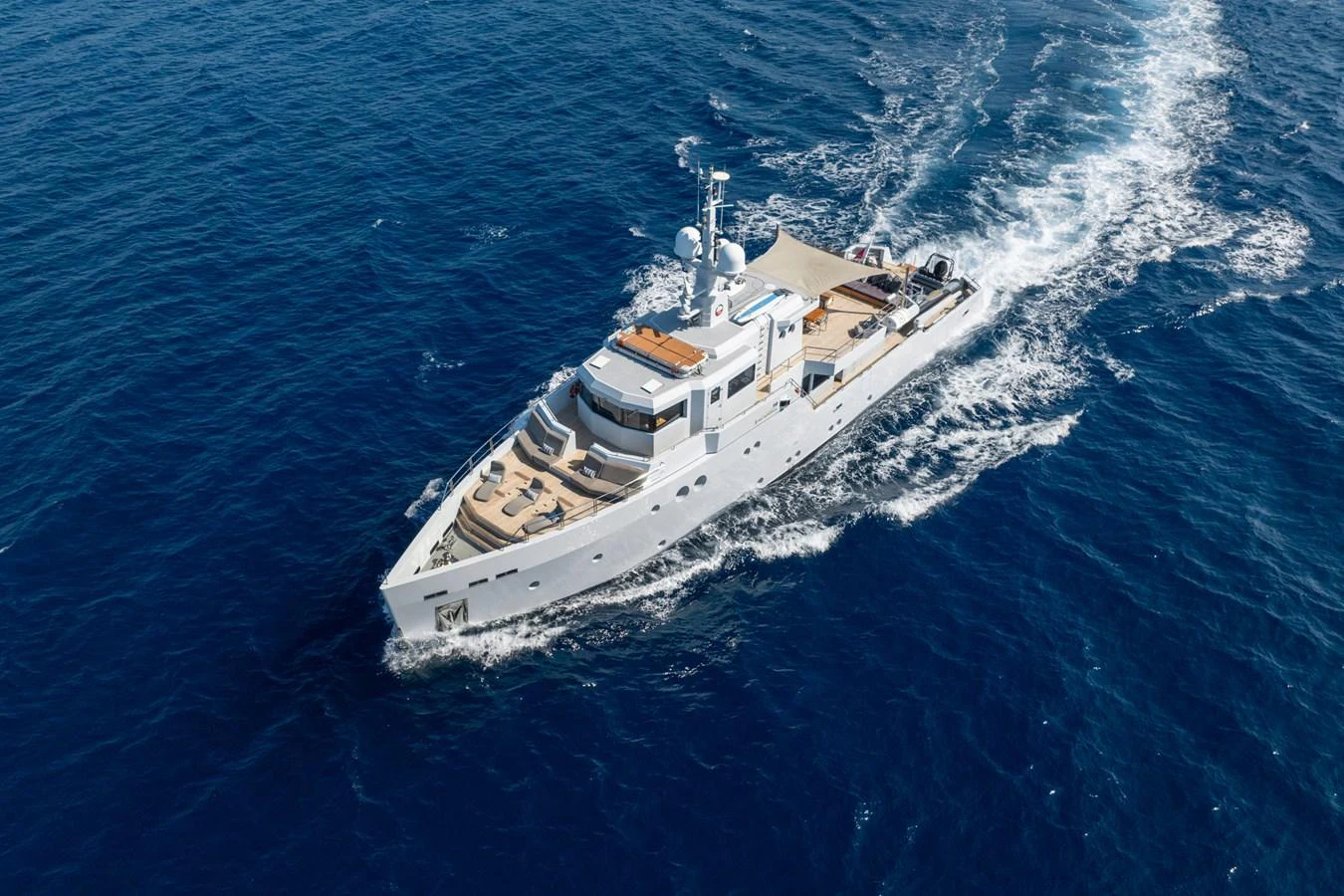 a ship in the water aboard PREFERENCE 19 Yacht for Sale