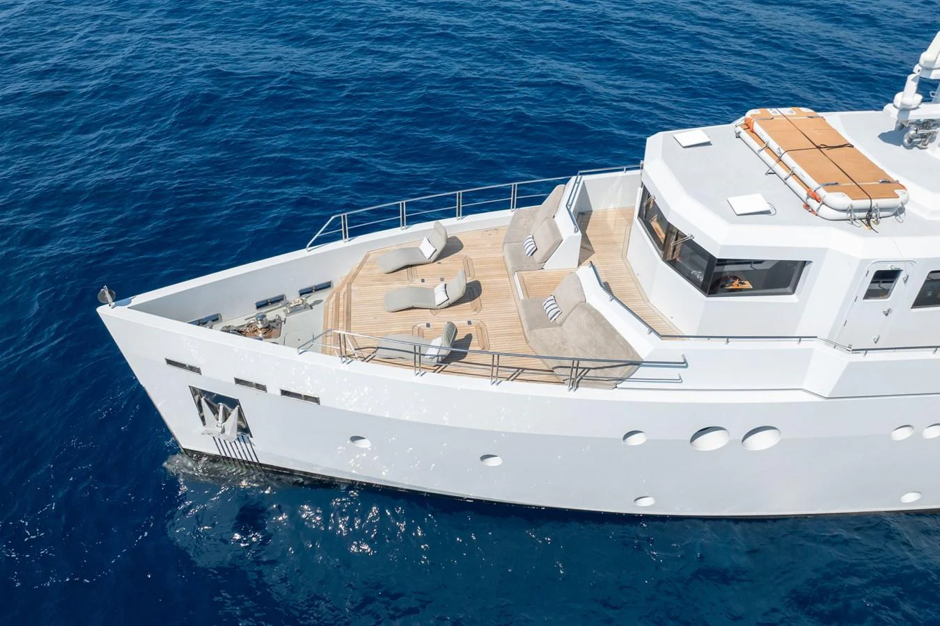 a white boat in the water aboard PREFERENCE 19 Yacht for Sale
