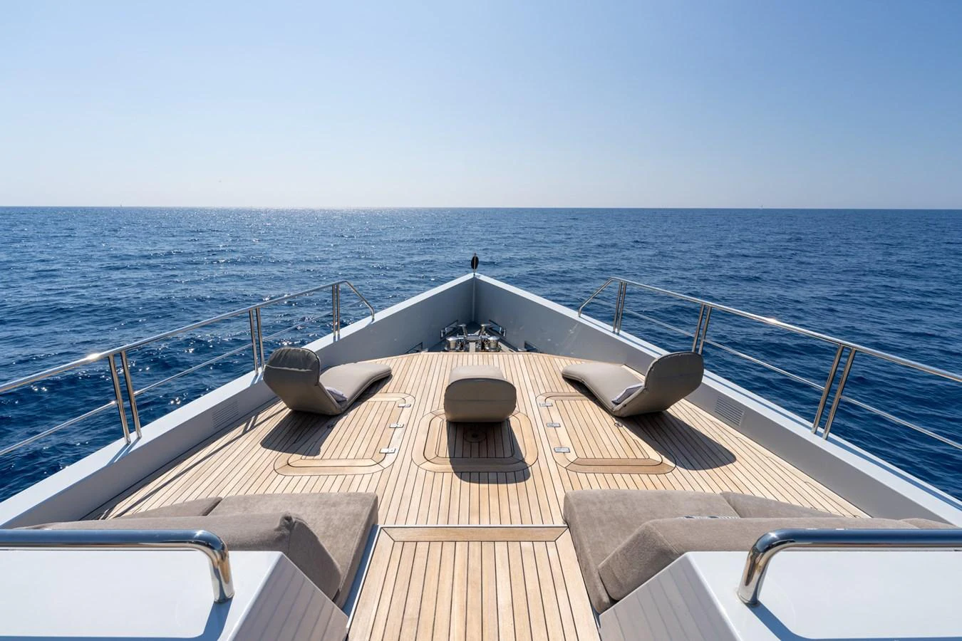 a boat on the water aboard PREFERENCE 19 Yacht for Sale