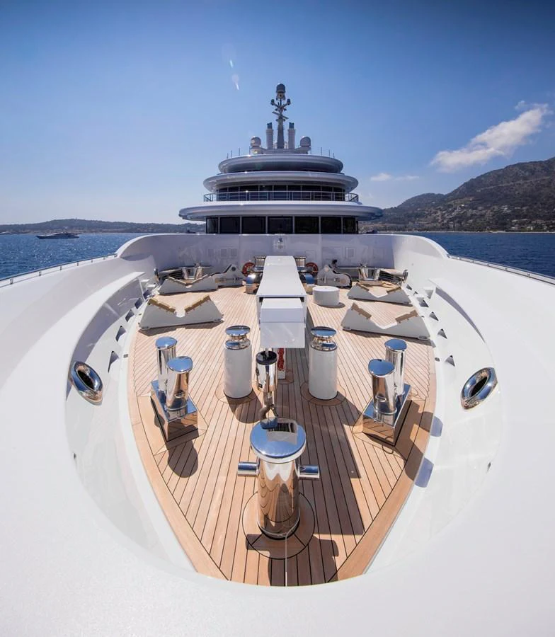 The foredeck of the yacht features a spacious and elegant layout with luxurious sunbathing areas. aboard LUNA Yacht for Sale
