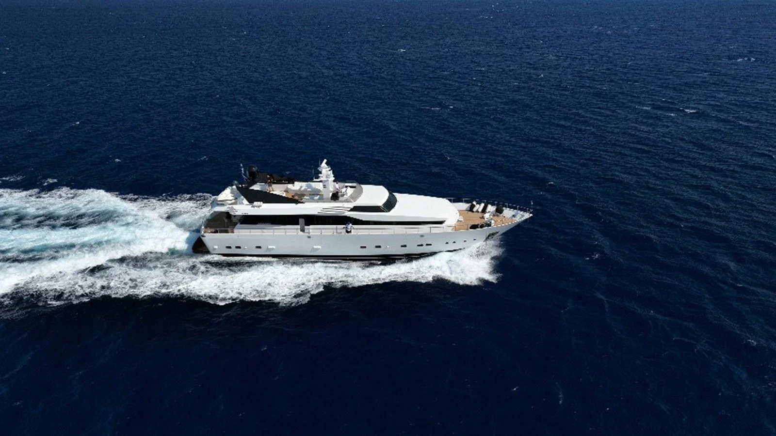 a boat in the water aboard BELLINI Yacht for Sale