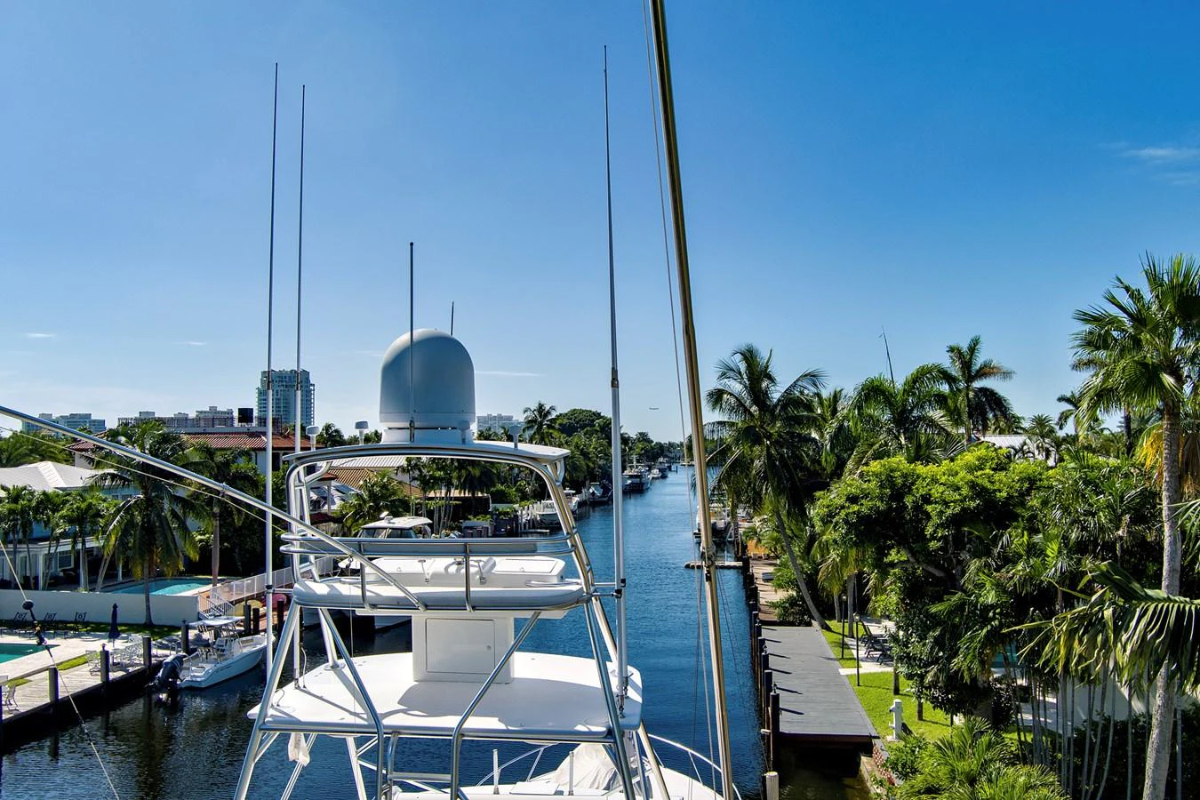 a boat docked at a pier aboard VKY74038A808 Yacht for Sale
