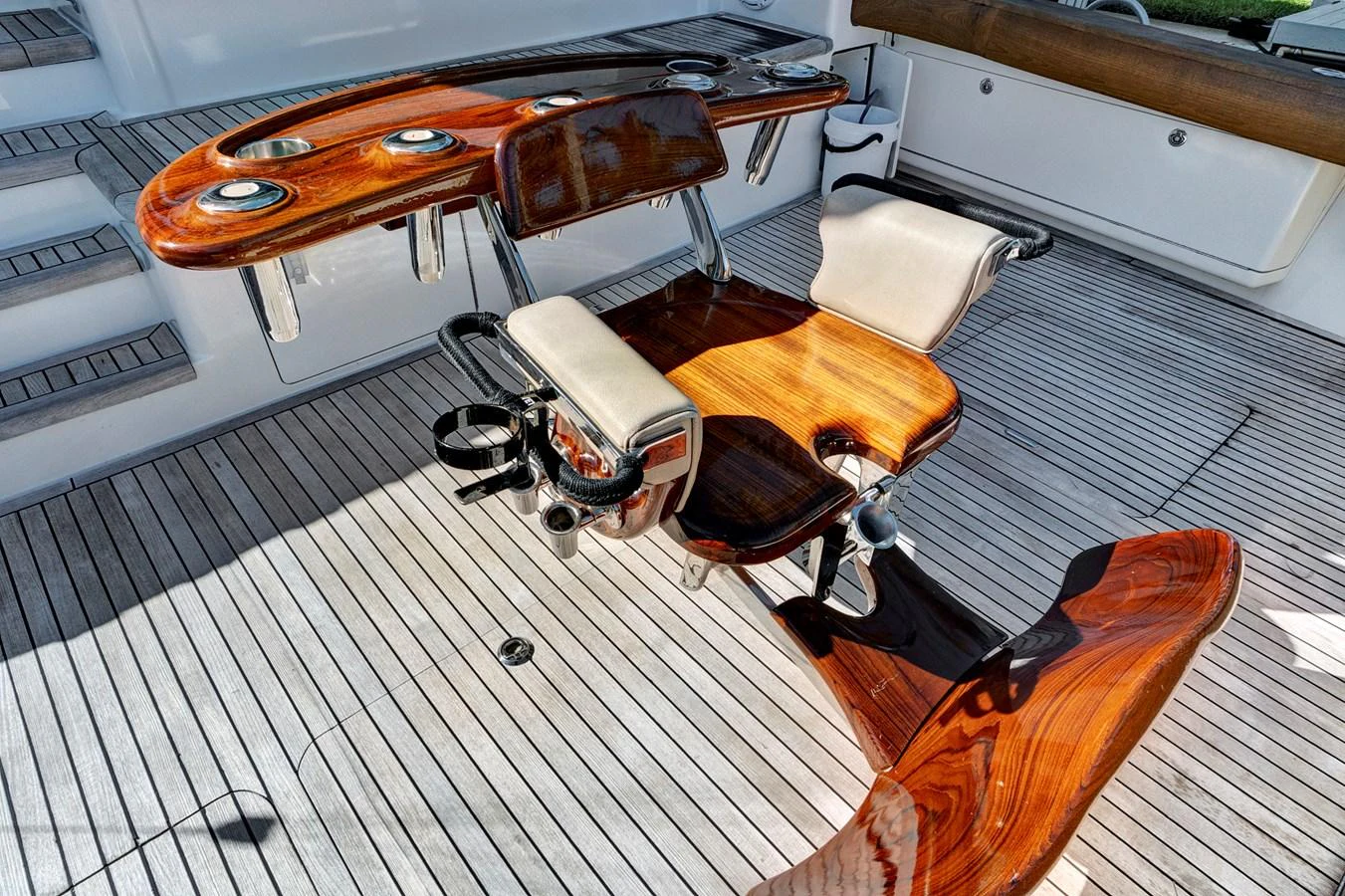 a guitar on a table aboard VKY74038A808 Yacht for Sale