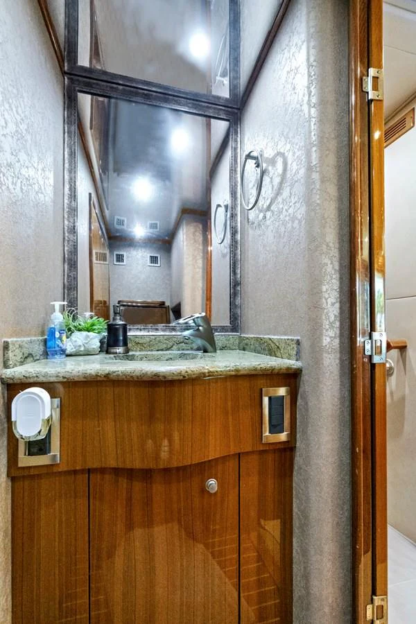 a sink in a bathroom aboard VKY74038A808 Yacht for Sale