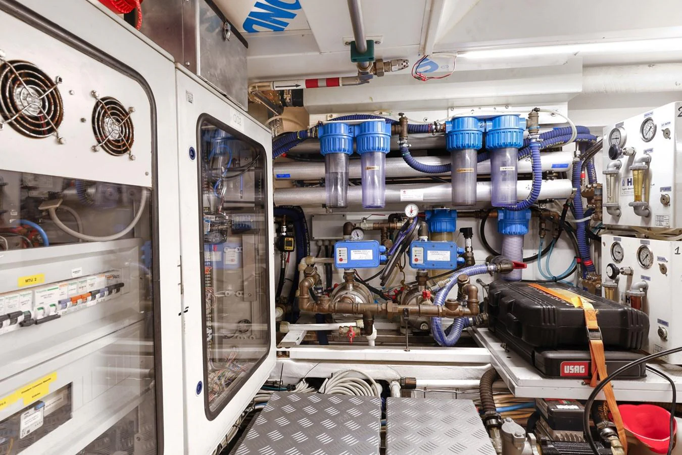 a room with machinery aboard CAPRICORNO Yacht for Sale