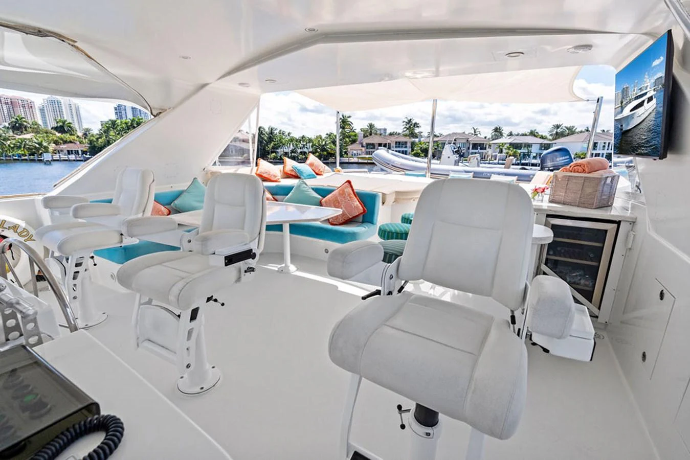 a room with a view of the water and the beach aboard PICOSA LADY Yacht for Sale