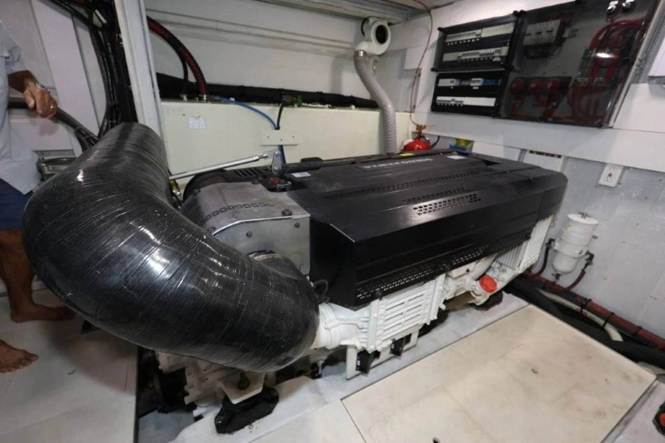 a machine with a large metal object aboard GLN65001J819 Yacht for Sale