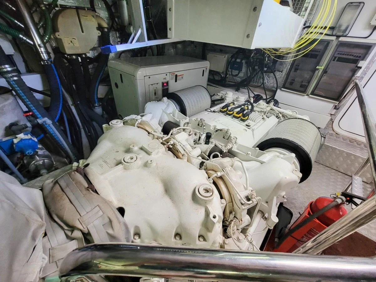 a large white object with a face on it aboard 2008 SUNSEEKER 90  @ ACAPULCO Yacht for Sale