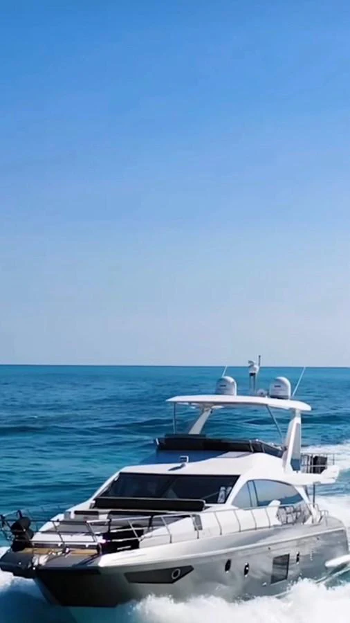 a boat in the water aboard XAX66046F718 Yacht for Sale