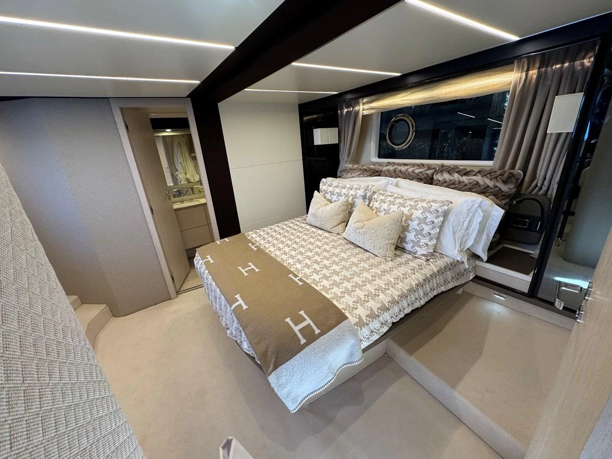 a bed in a room aboard XAX66046F718 Yacht for Sale