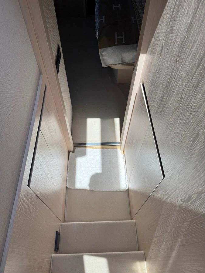 a hallway with a door aboard XAX66046F718 Yacht for Sale