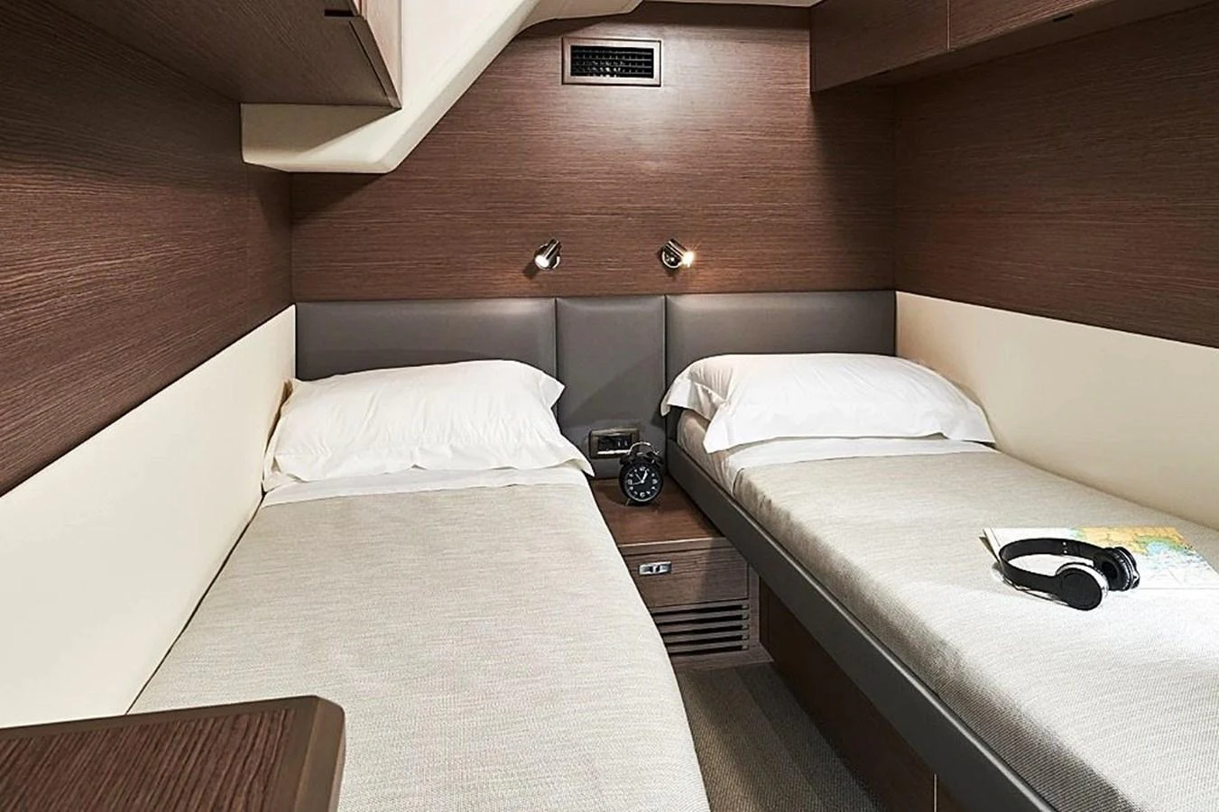 a couple of beds in a hotel room aboard SOLOMON Yacht for Sale
