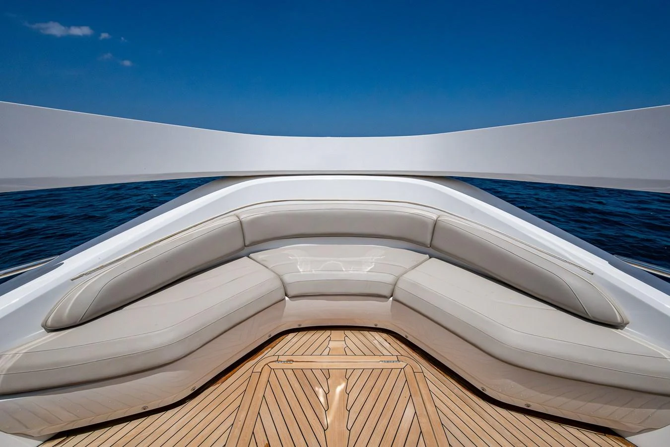the inside of a boat aboard SPLASH Yacht for Sale