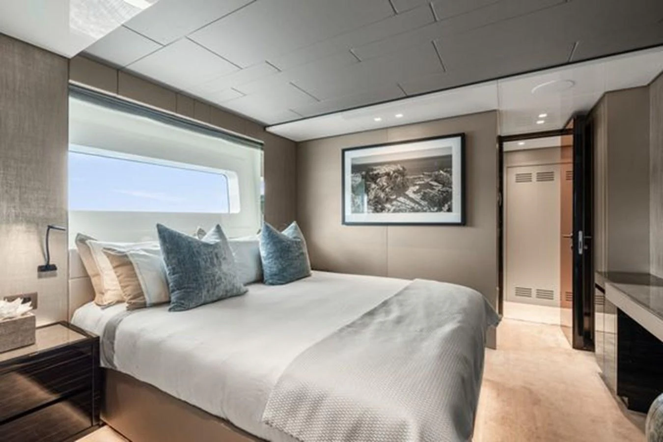 A luxurious stateroom featuring a comfortable bed and elegant decor. aboard 2022 SANLORENZO SD118 Yacht for Sale