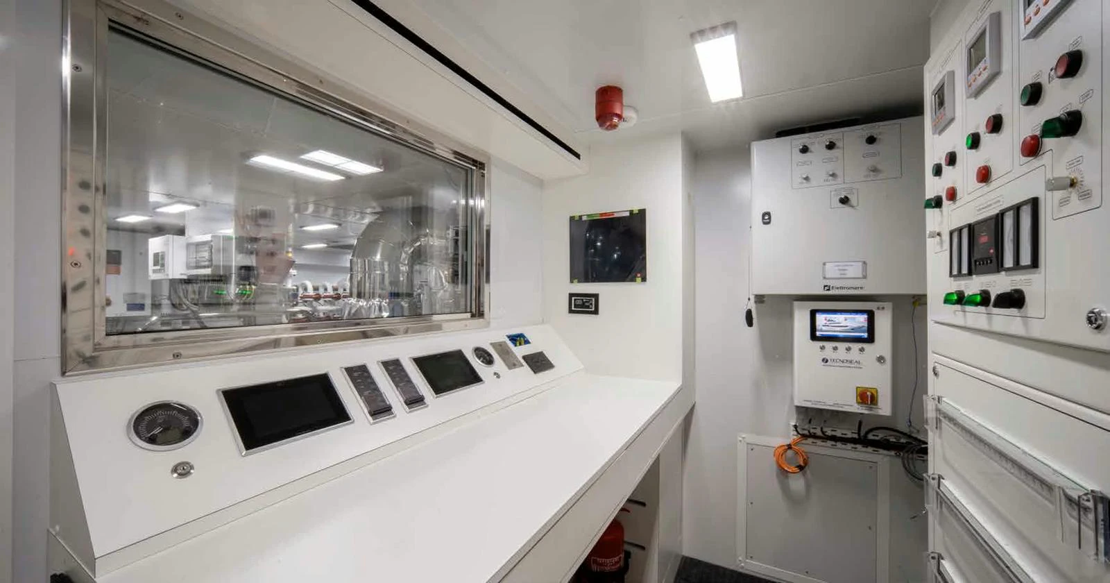 The yacht's control room is equipped with advanced monitoring systems and controls. aboard MANGUSTA OCEANO 44, #8 Yacht for Sale