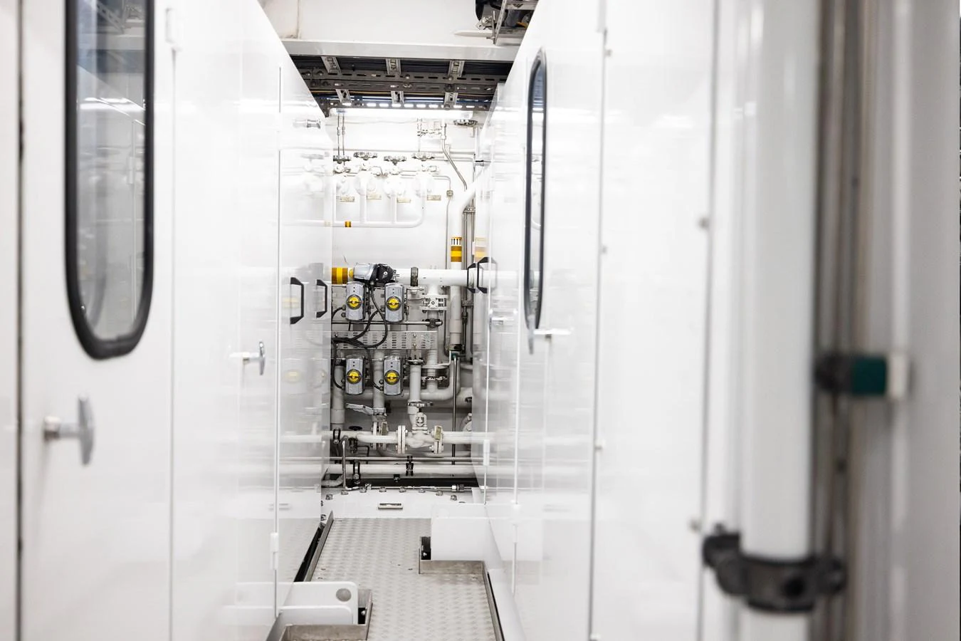 a machine inside a room aboard ROCINANTE Yacht for Sale