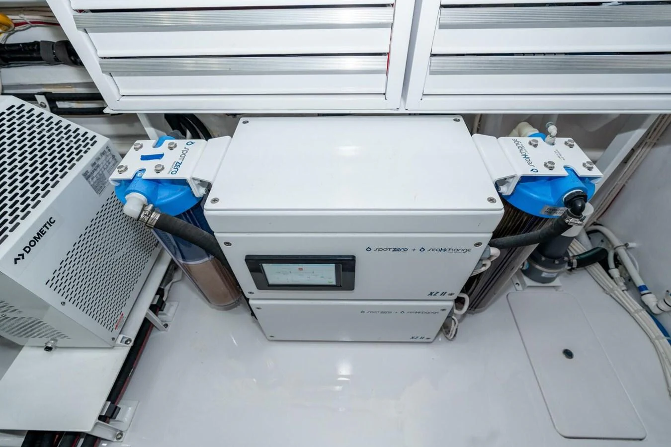 a machine with a blue cap aboard ZATARA Yacht for Sale