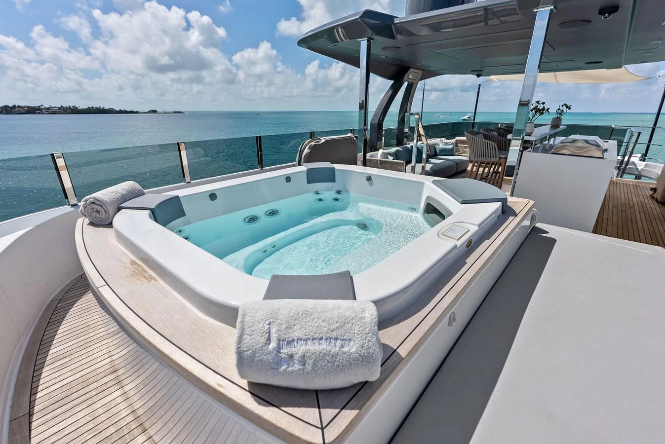 a pool on a boat aboard LUMPASAURUS Yacht for Sale
