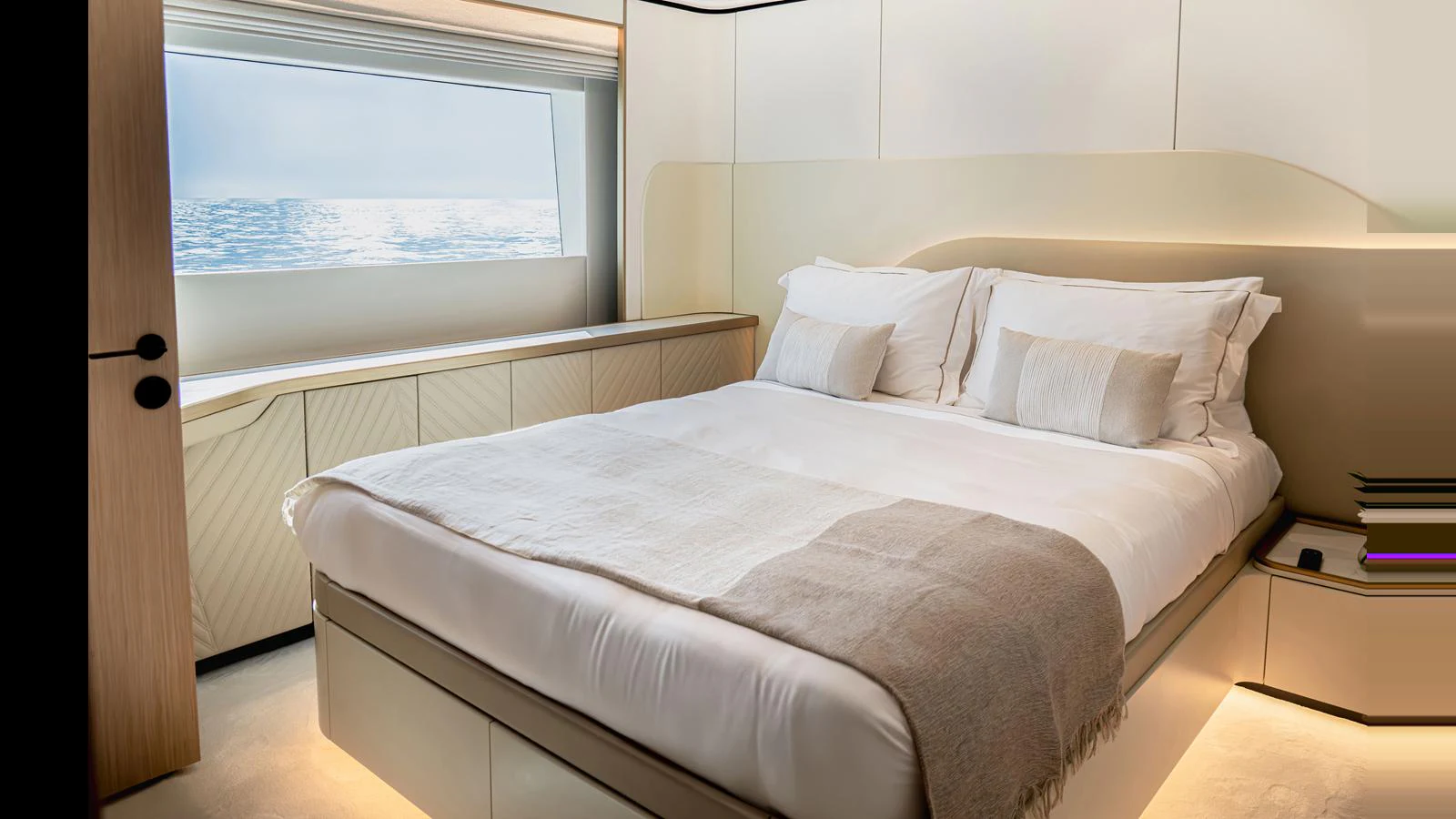 a bed with white sheets aboard 100 TERRACE Yacht for Sale