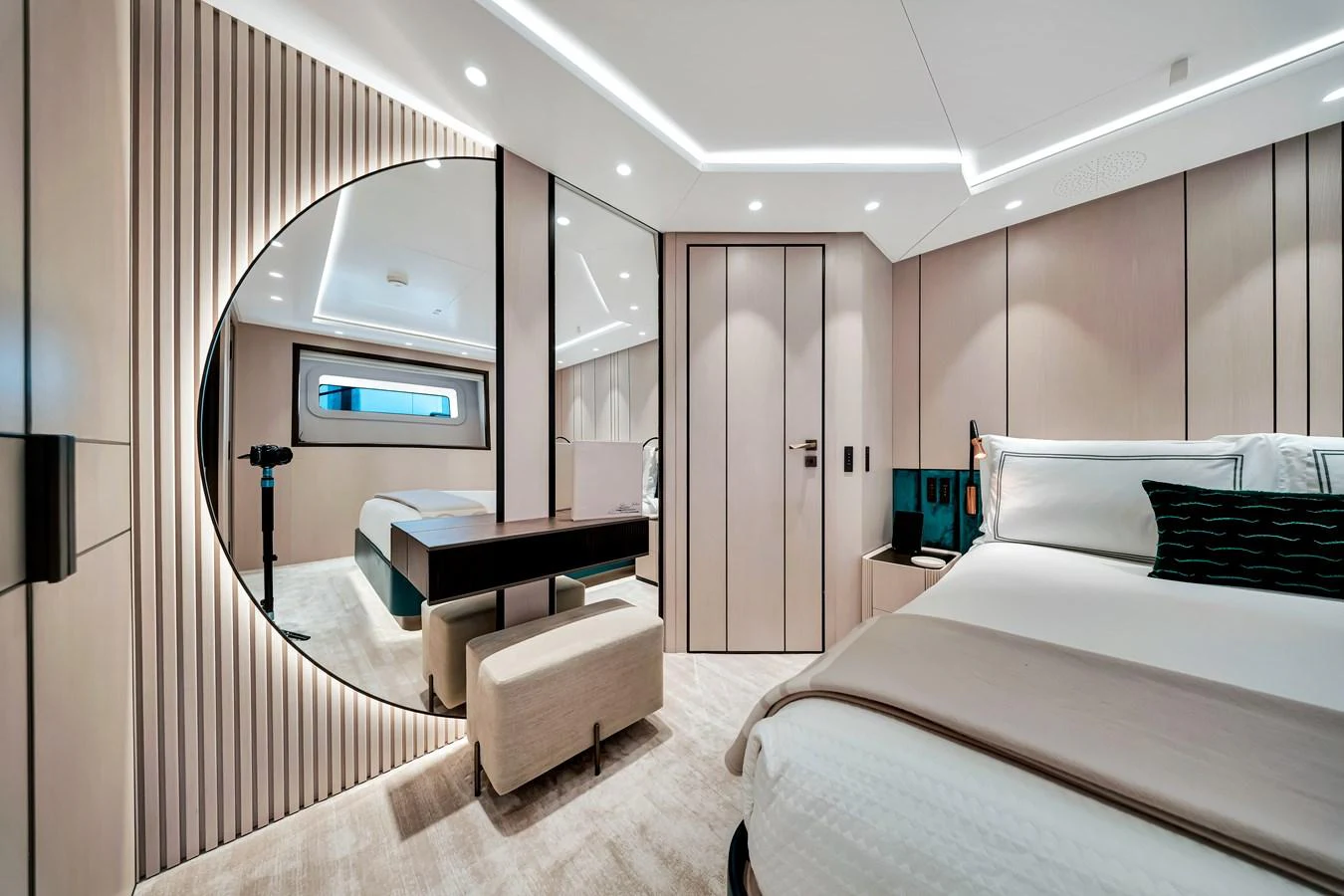 A luxurious stateroom featuring modern design and elegant furnishings. aboard BAGLIETTO DOM 133 #5 Yacht for Sale