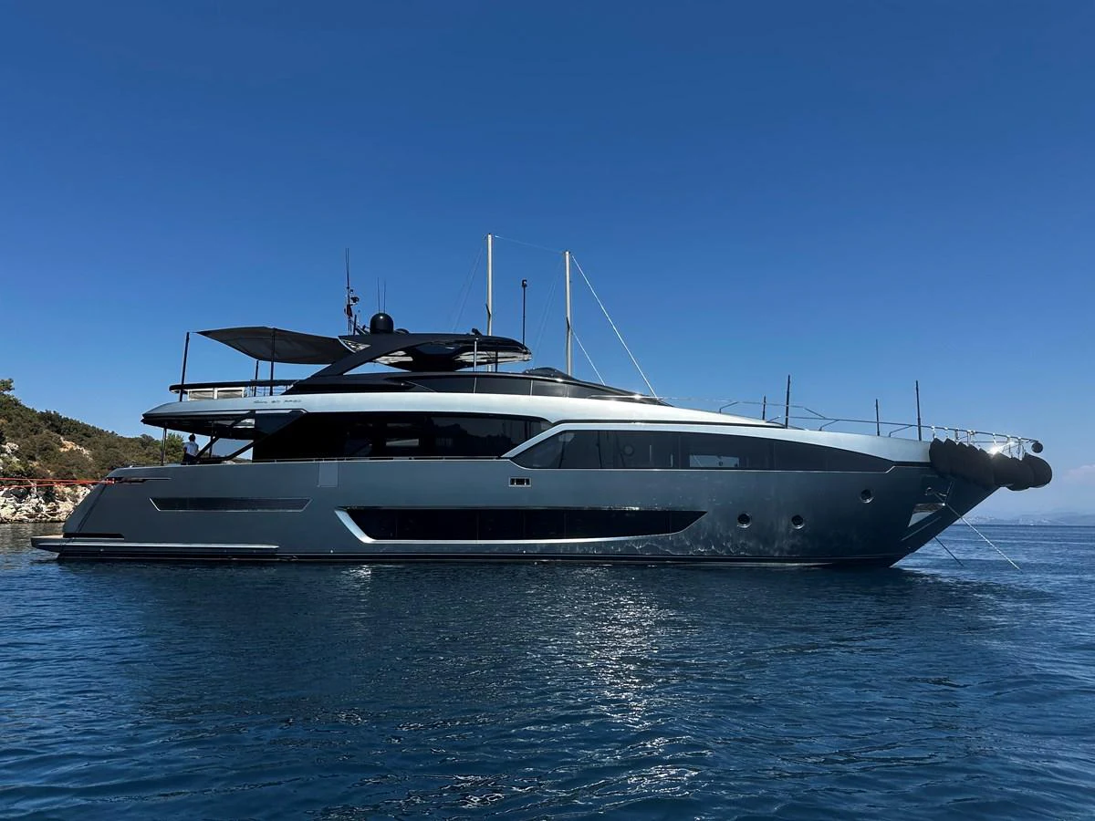 4SEAS Yacht for Sale